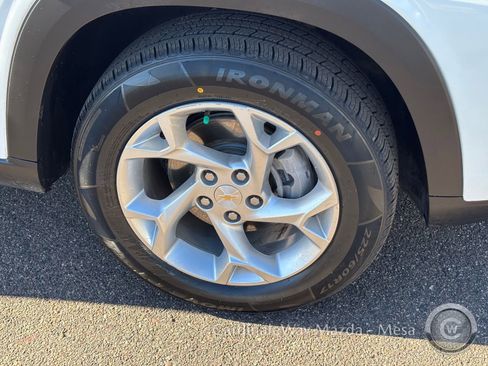 Used 2024 Chevrolet Trax LS w/ LS Convenience Package image 10