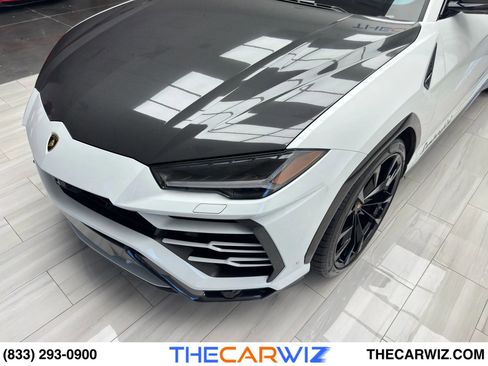 Used 2020 Lamborghini Urus image 8