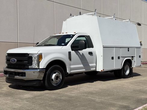 Used 2017 Ford F350 XL w/ XL Value Package image 2