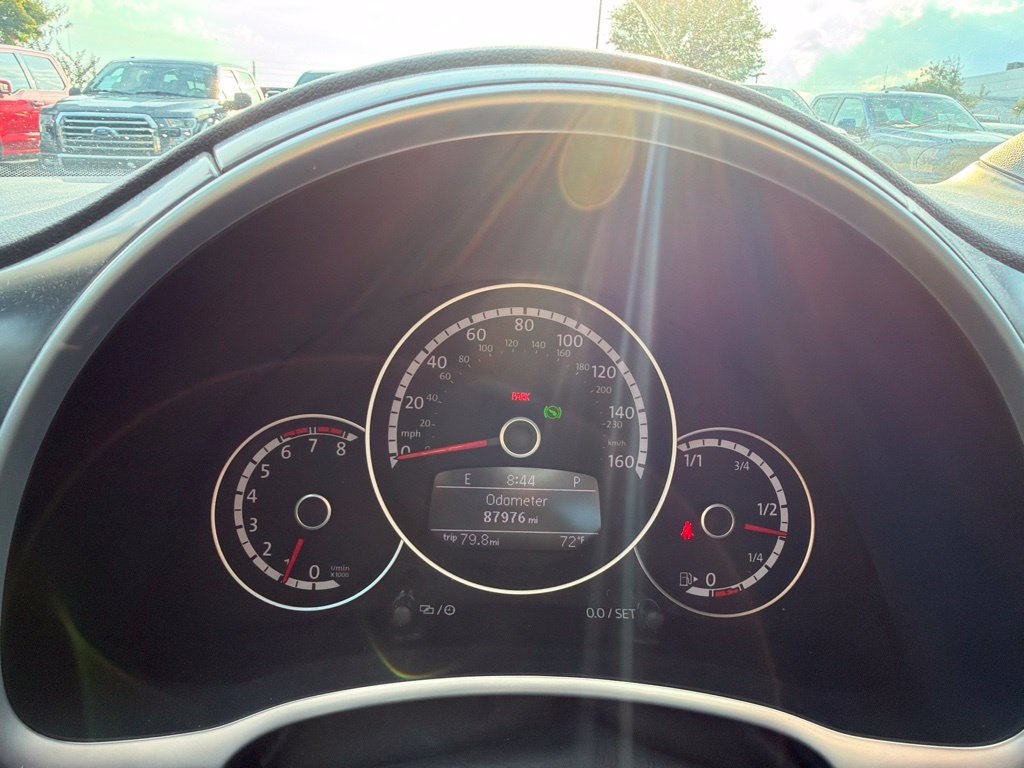 Used 2014 Volkswagen Beetle GSR FWD image 10