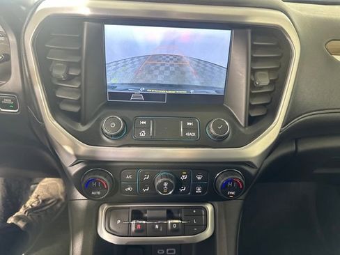 Used 2021 GMC Acadia SLE image 22