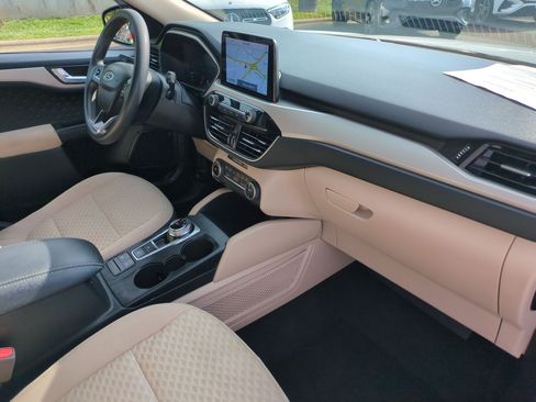 Used 2020 Ford Escape SE FWD image 35