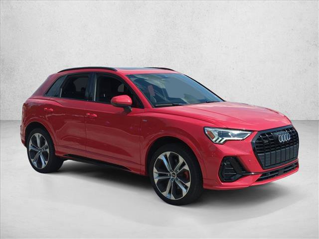 Used 2022 Audi Q3 2.0T Premium Plus w/ Premium Plus Package AWD/4WD image 3