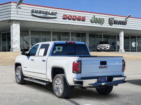 Used 2018 GMC Sierra 1500 SLT w/ Enhanced Driver Alert Package image 4