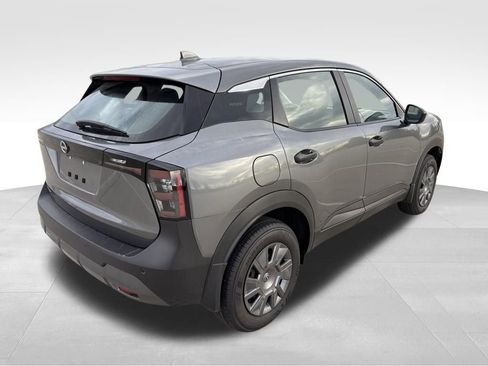 Used 2025 Nissan Kicks S image 6