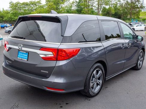 Used 2018 Honda Odyssey Touring image 14