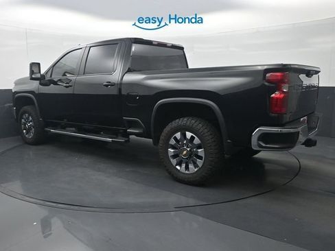 Used 2024 Chevrolet Silverado 2500 LT AWD/4WD image 5