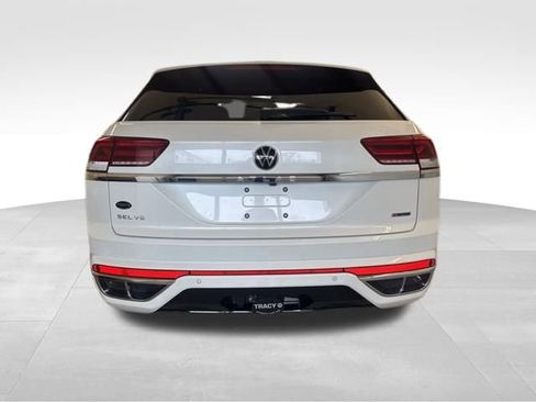 Certified 2022 Volkswagen Atlas Cross Sport SEL R-Line image 7