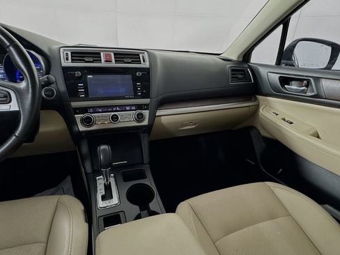 Used 2017 Subaru Outback 3.6R Limited AWD/4WD image 27