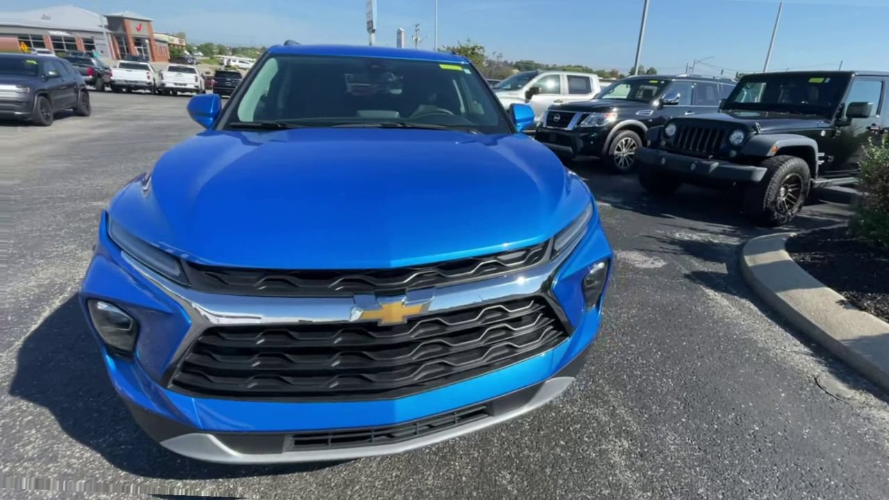 Used 2024 Chevrolet Blazer LT w/ Convenience Package FWD image 4