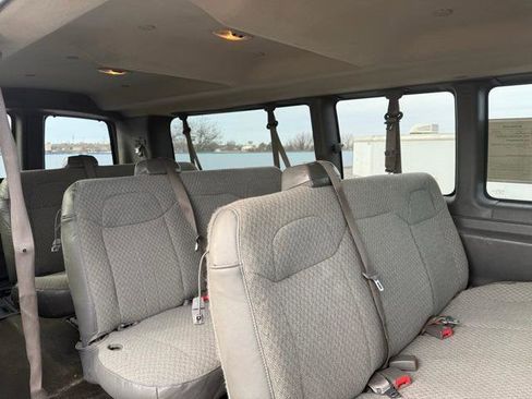 Used 2018 Chevrolet Express 3500 LT w/ LT Preferred Equipment Group image 26