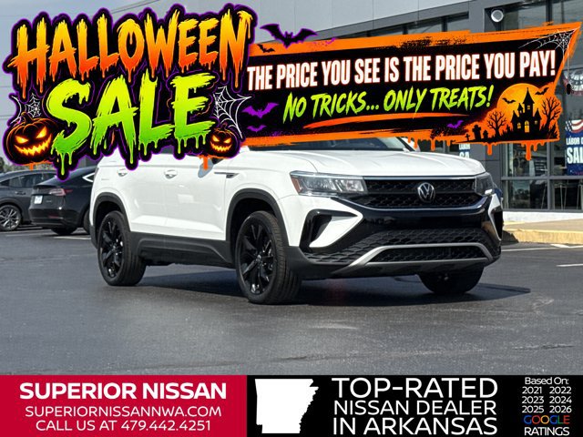 Used 2023 Volkswagen Taos SE w/ Black Wheel Package FWD image 1
