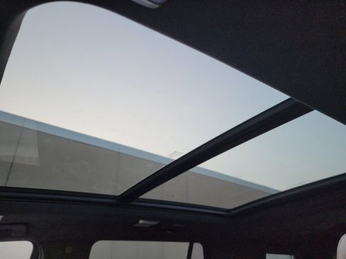 New 2026 Cadillac Escalade Platinum Sport w/ LPO, ONYX Package image 21