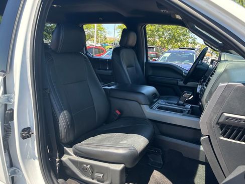 Used 2018 Ford F150 XLT w/ Equipment Group 302A Luxury AWD/4WD image 32