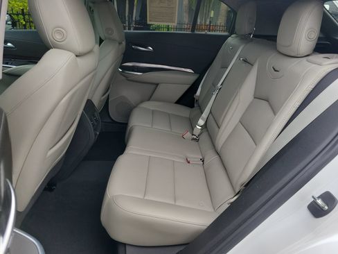 Used 2021 Cadillac XT4 Luxury w/ Driver Awareness Package AWD/4WD image 18