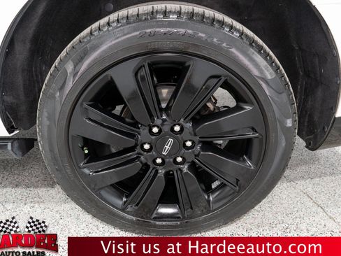 Used 2024 Lincoln Navigator Black Label AWD/4WD image 10