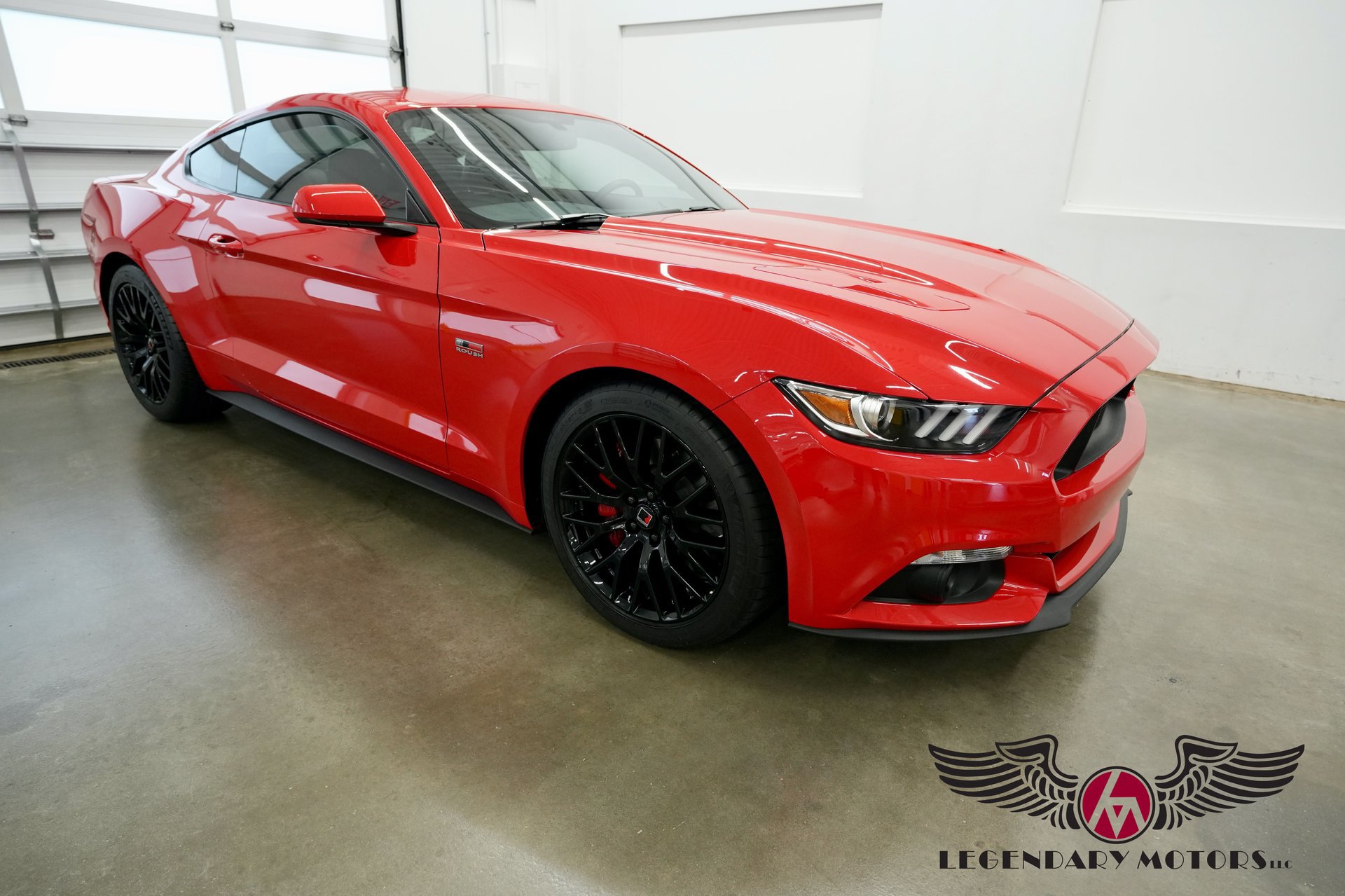 Used 2017 Ford Mustang GT RWD image 7