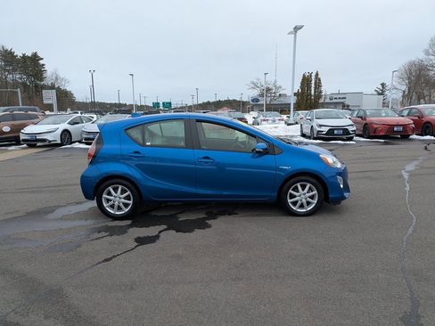 Used 2016 Toyota Prius C Three image 6