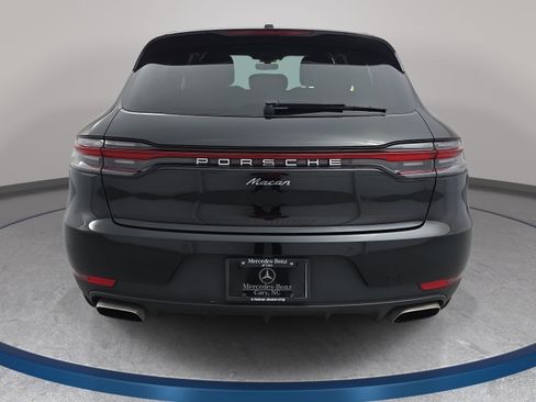 Used 2020 Porsche Macan AWD/4WD image 6