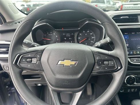Used 2023 Chevrolet TrailBlazer LT w/ Convenience Package AWD/4WD image 34