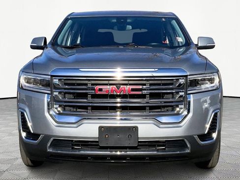 Used 2023 GMC Acadia SLE image 2