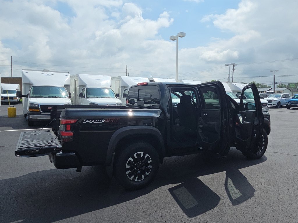 Used 2023 Nissan Frontier PRO-4X w/ Pro Convenience Package AWD/4WD image 14
