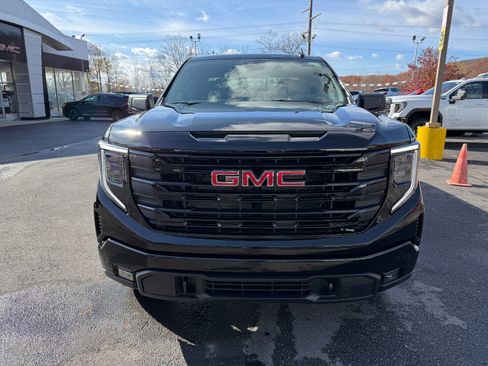 New 2026 GMC Sierra 1500 Elevation image 8