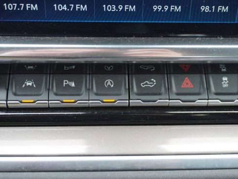 Used 2022 Chevrolet Silverado 1500 High Country w/ Technology Package image 35