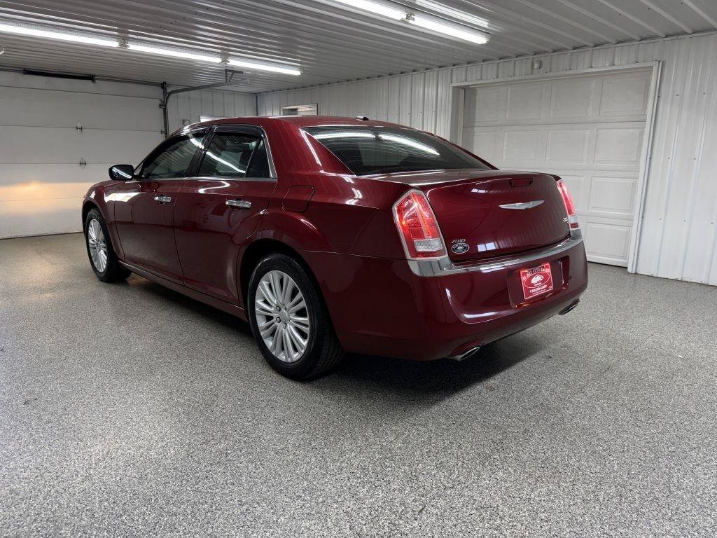 Used 2014 Chrysler 300 C AWD/4WD image 4
