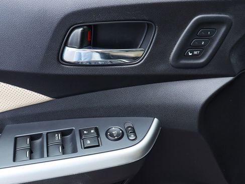 Used 2016 Honda CR-V Touring image 38