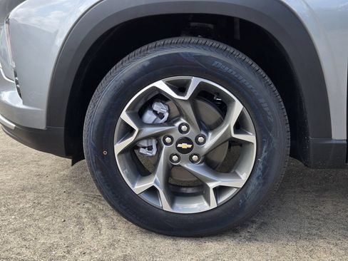 New 2026 Chevrolet Trax LT w/ Driver Confidence Package FWD image 13