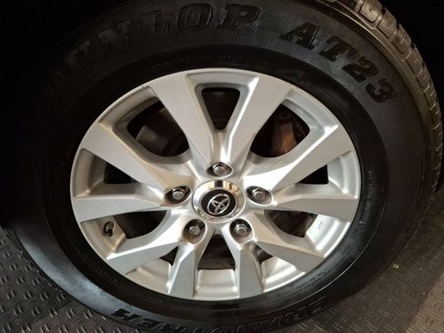 Used 2016 Toyota Land Cruiser AWD/4WD image 4