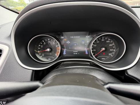Used 2019 Jeep Compass Latitude w/ Popular Equipment Group AWD/4WD image 31