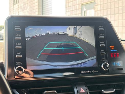 Used 2019 Toyota C-HR Limited FWD image 12