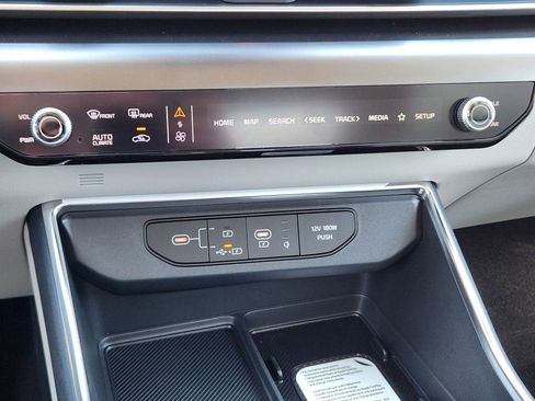 New 2026 Kia Carnival SX Prestige FWD image 13