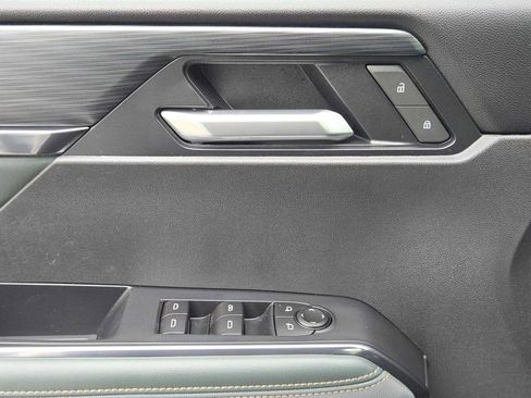 Certified 2025 GMC Acadia AT4 AWD/4WD image 21