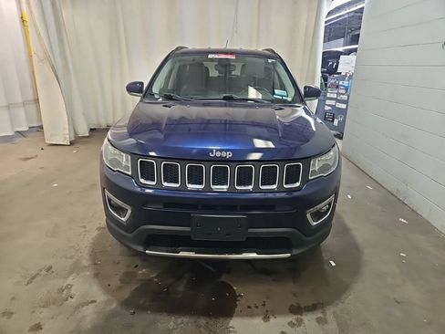 Used 2019 Jeep Compass Limited AWD/4WD image 2