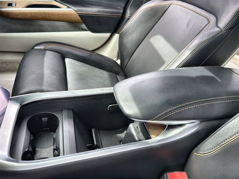 Used 2024 Lucid Air Touring image 22