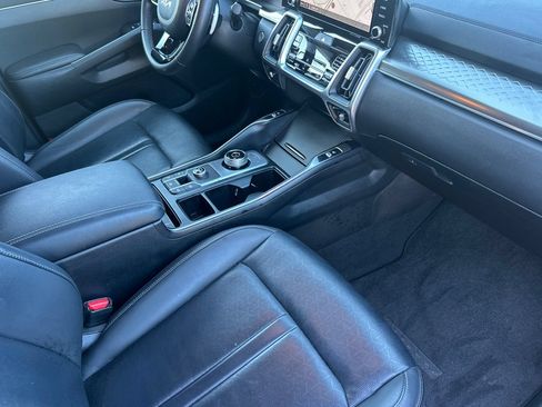 Used 2023 Kia Sorento EX FWD image 20