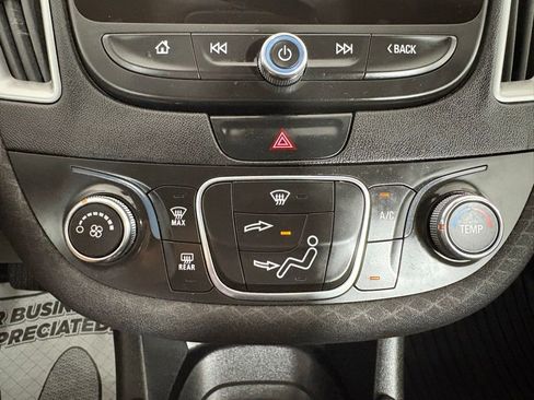 Used 2019 Chevrolet Malibu LS FWD image 26