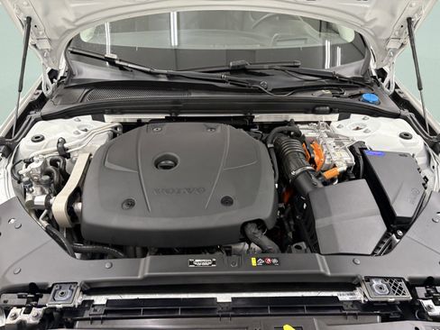 Used 2021 Volvo S60 T8 Inscription image 29