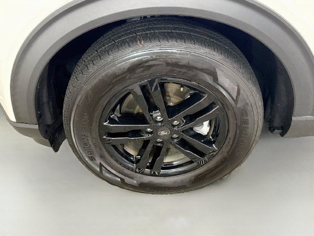 Used 2022 Ford Explorer XLT AWD/4WD image 31