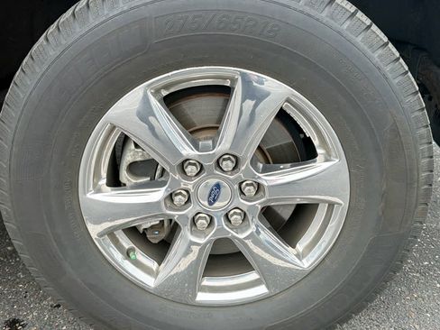 Used 2019 Ford F150 XLT w/ Equipment Group 302A Luxury AWD/4WD image 4