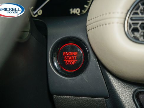 Certified 2024 Honda HR-V LX image 31