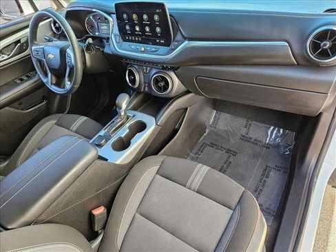 Used 2025 Chevrolet Blazer LT image 20