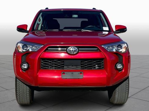 Used 2024 Toyota 4Runner SR5 Premium image 4
