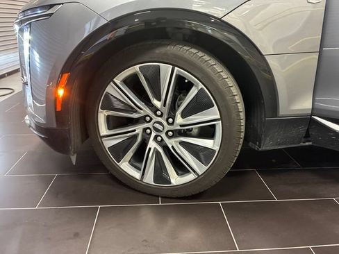 Used 2023 Cadillac Lyriq 2WD image 27