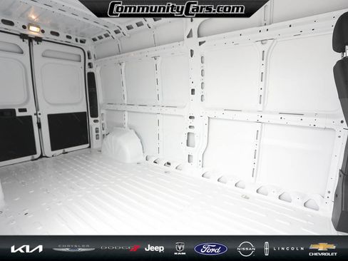 Used 2025 RAM ProMaster 2500 w/ Upfitter's Prep Package image 23