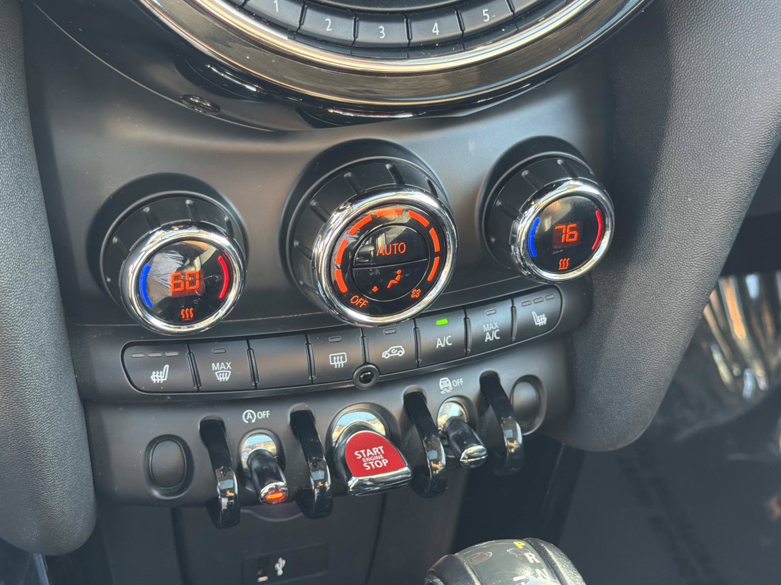 Used 2019 MINI Cooper 2-Door Hardtop FWD image 18