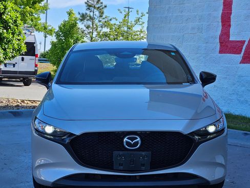 Used 2024 MAZDA MAZDA3 s FWD image 2